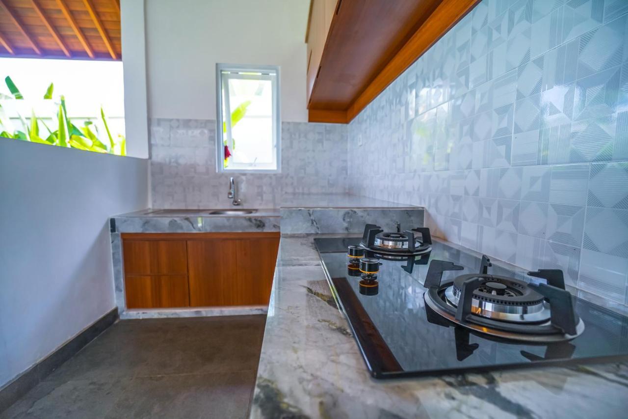 Eden Guest House Canggu Extérieur photo